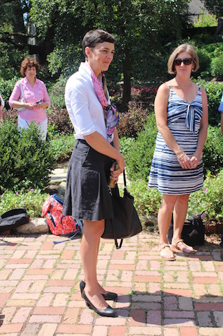 belgian-embassy-gaele-poeis-national-cathedral
