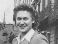 rosie-the-riveter-Agnes-Smith-200