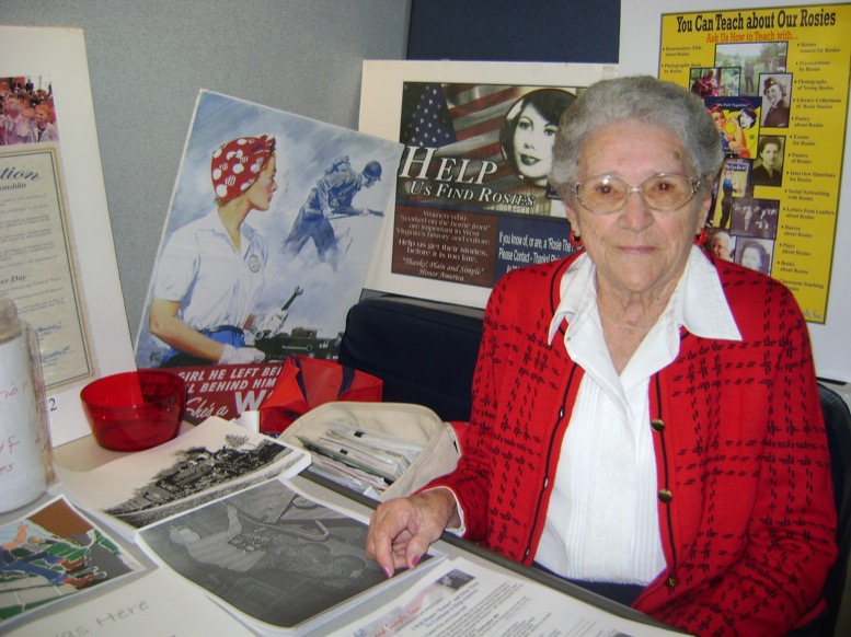 rosie-the-riveter-Buddie-Curnutte-train-day-777