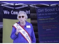 rosie-the-riveter-Labor-Day-2017-Bell-Ringing-Flatwoods-WV-Mozelle-Brown-200