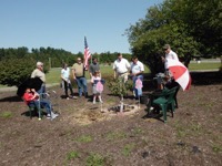 rosie-the-riveter-bobbie-lamb-and-jean-bumfrey-buckhannon-wv-200